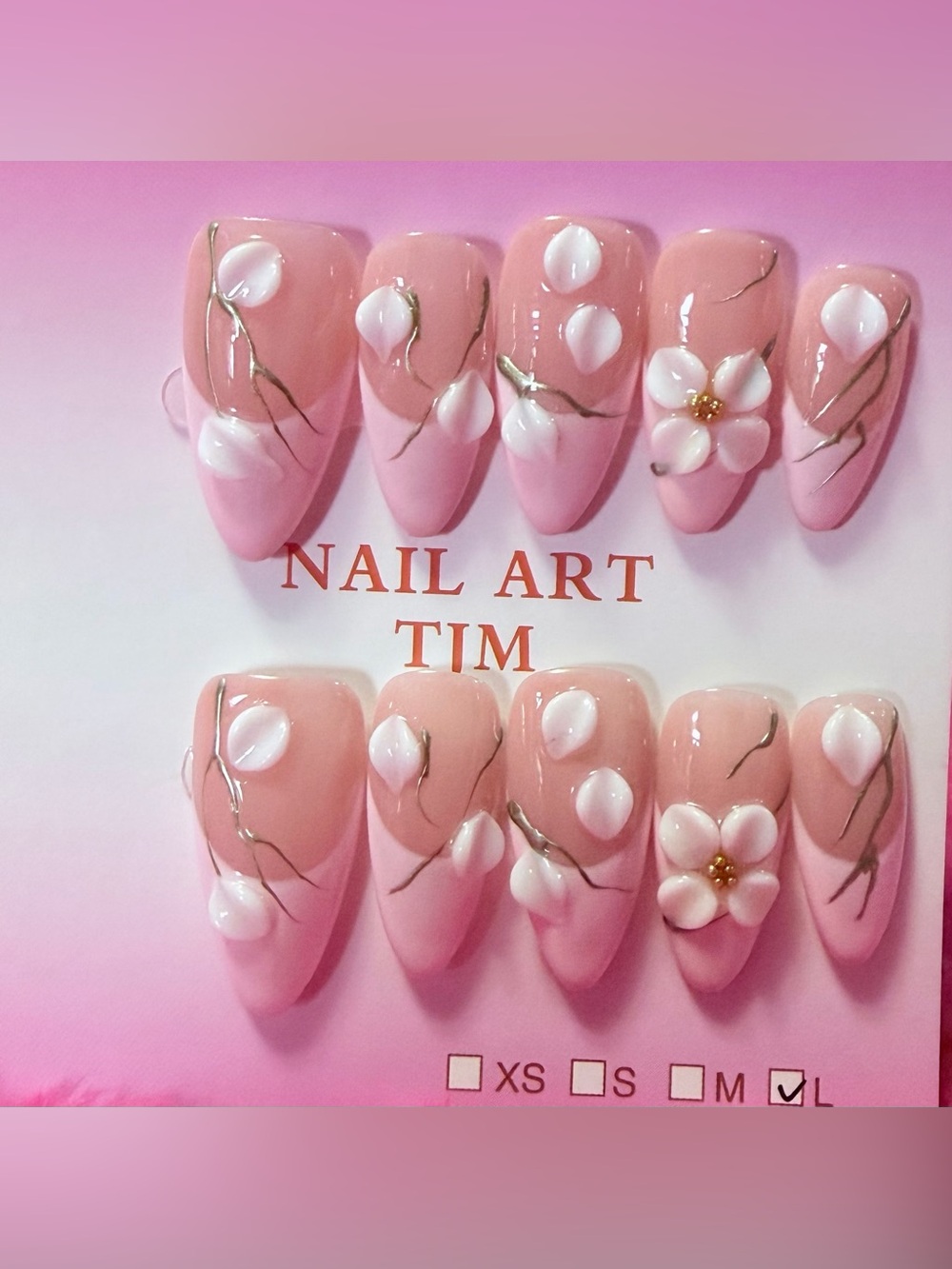 Nail Art Press-On Set in Pink with Floral 3D Accents
